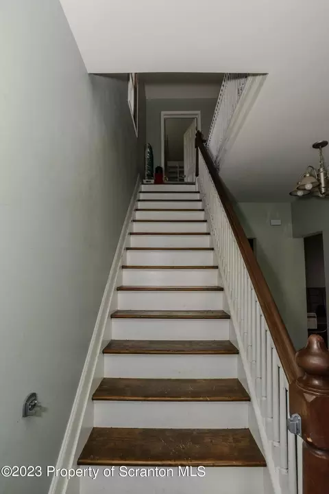 320 N Everett Ave, Scranton, PA 18504 photo 32