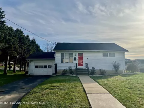 133 Taroli St, Old Forge, PA 18518