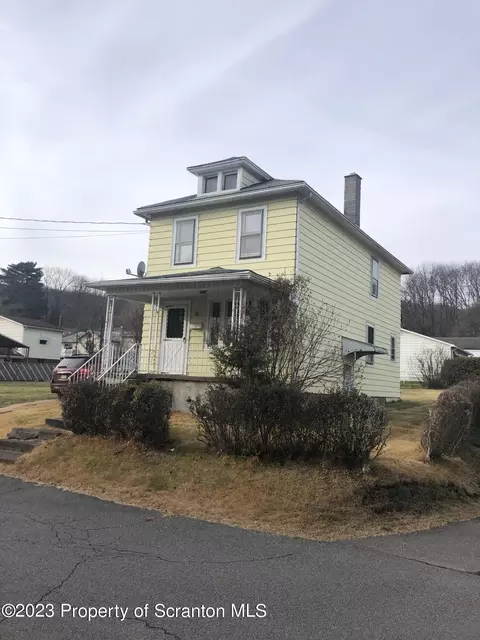 86 Yank St, Courtdale, PA 18704