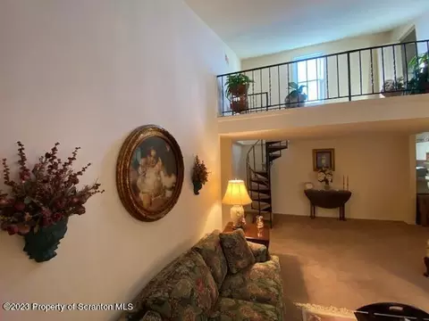 1509 Summit Pointe, Scranton, PA 18508 photo 9
