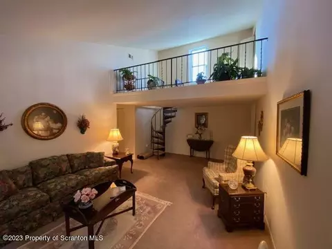 1509 Summit Pointe, Scranton, PA 18508 photo 8
