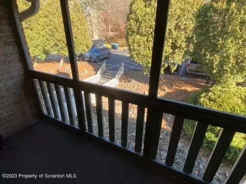 1509 Summit Pointe, Scranton, PA 18508 photo 5