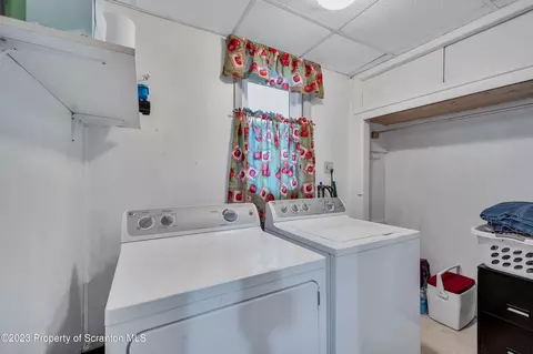 715 Maple St, Old Forge, PA 18518 photo 14