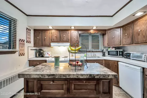 715 Maple St, Old Forge, PA 18518 photo 19