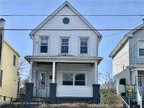 272 Railroad Ave, Scranton, PA 18504