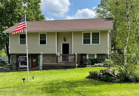 7 Hillcrest Rd, Tunkhannock, PA 18657
