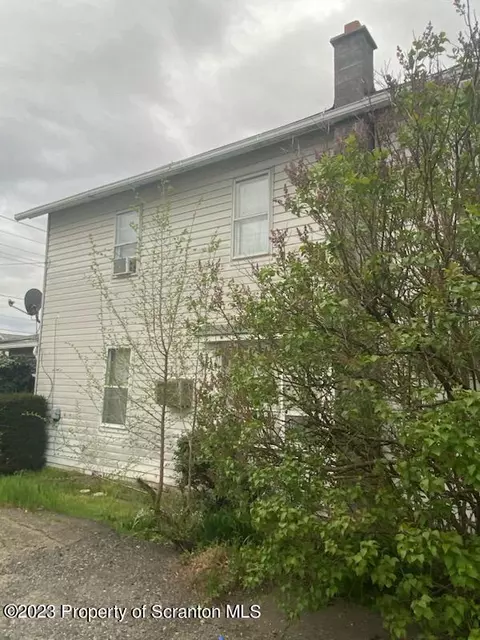 306-308 Cleveland St, Olyphant, PA 18447 photo 4