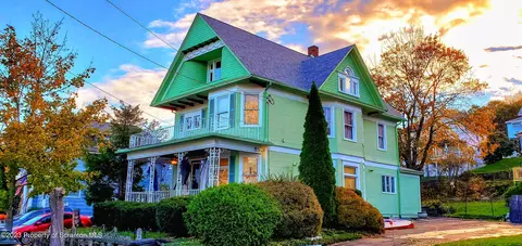 34 Laurel St, Carbondale, PA 18407
