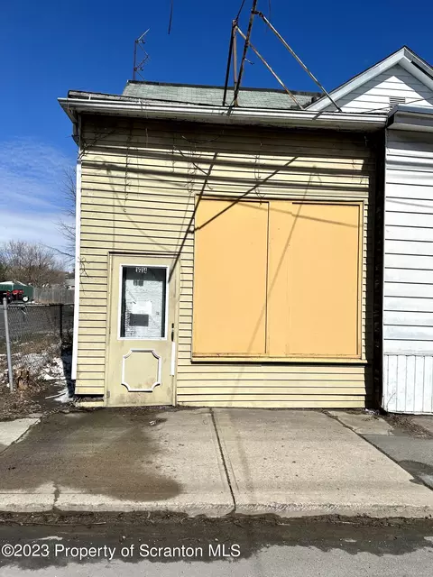 1604 Washburn St, Scranton, PA 18504