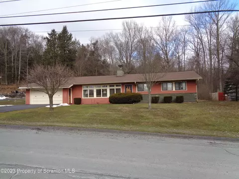 214 Keene St, Moscow, PA 18444