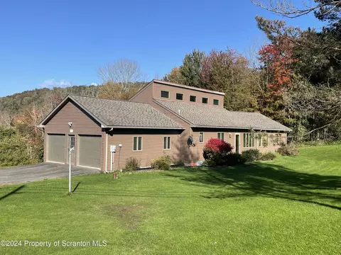 2956 Franklin Hill Rd, Hallstead, PA 18822