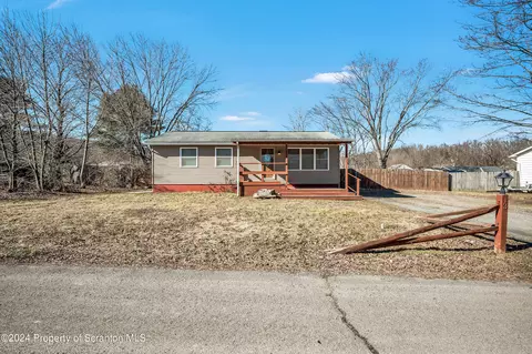 13 Dendron Dr, Tunkhannock, PA 18657