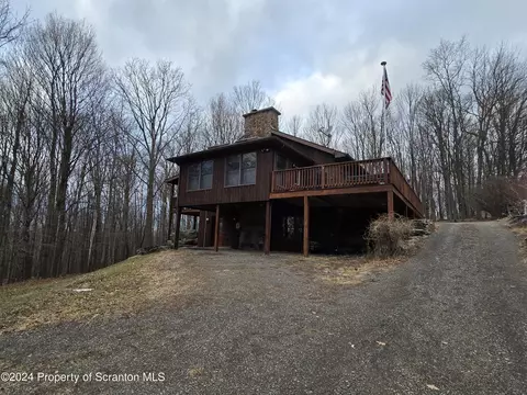 303 Thorn Hill Rd, Thompson, PA 18465