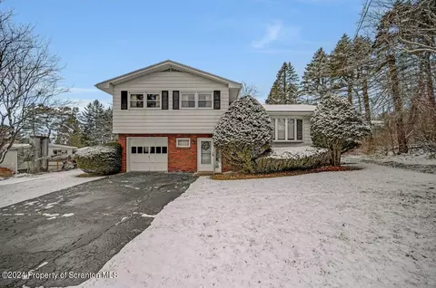 1678 Summit Lake Rd, Clarks Summit, PA 18411