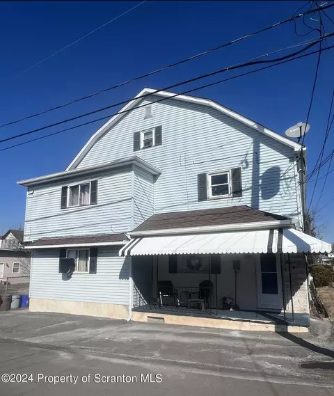 609 Center St, Throop, PA 18512