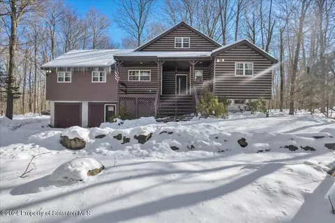 80 Theta Dr, Clifton Twp, PA 18424