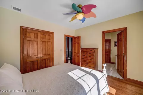 Bedroom - 26 Kipling Dr, Moosic, PA 18507 photo 9 of 10