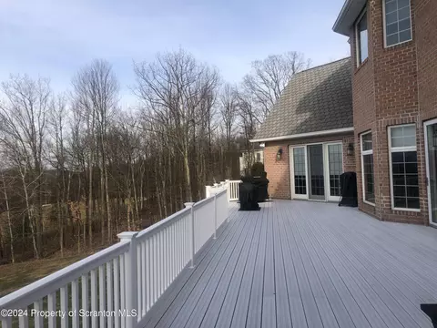 Exterior - 26 Kipling Dr, Moosic, PA 18507 photo 10 of 18