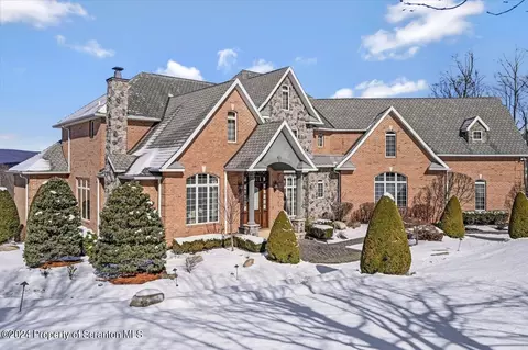 Exterior - 26 Kipling Dr, Moosic, PA 18507 photo 18 of 18