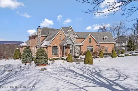 Exterior - 26 Kipling Dr, Moosic, PA 18507 photo 17 of 18
