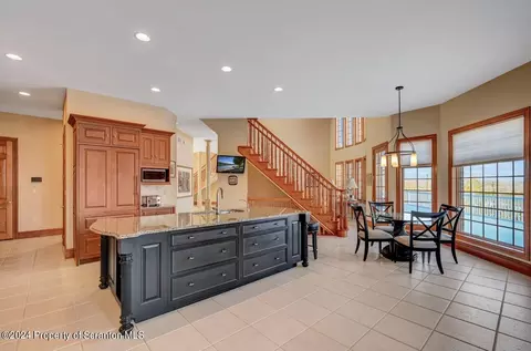 Kitchen - 26 Kipling Dr, Moosic, PA 18507 photo 1 of 10