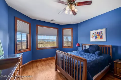 Bedroom - 26 Kipling Dr, Moosic, PA 18507 photo 6 of 10