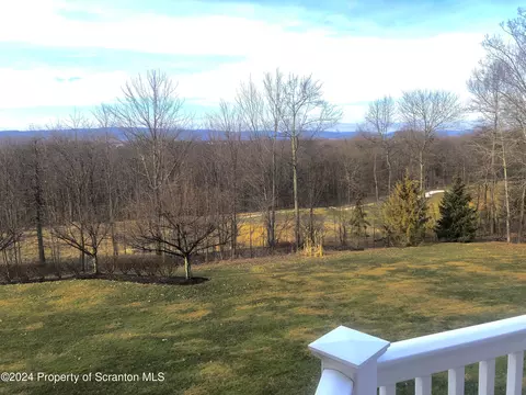 Exterior - 26 Kipling Dr, Moosic, PA 18507 photo 9 of 18
