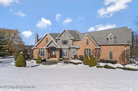 Exterior - 26 Kipling Dr, Moosic, PA 18507 photo 14 of 18
