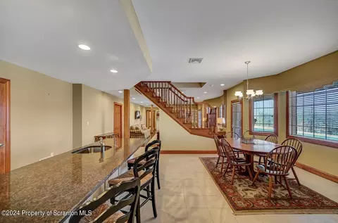 Living - 26 Kipling Dr, Moosic, PA 18507 photo 15 of 16