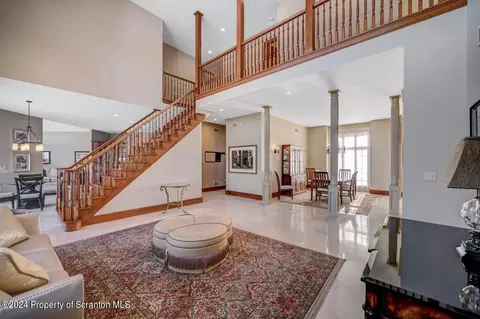 Living - 26 Kipling Dr, Moosic, PA 18507 photo 3 of 16