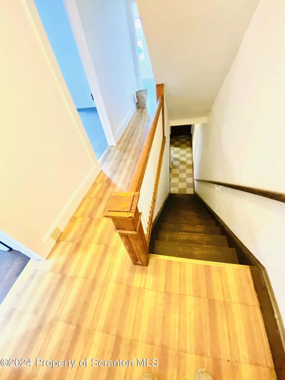 Entry Way - 2206-2208 Wyoming Ave, Scranton, PA 18509 photo 3 of 4
