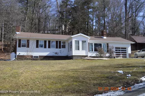 56 Griffis Hl, Montrose, PA 18801