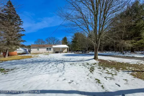 25 Yostville Rd, Covington Twp, PA 18444