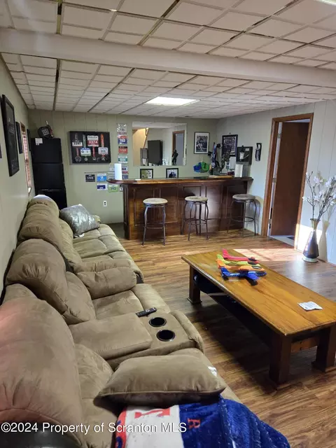 Living - 515 Lenape St, Old Forge, PA 18518 photo 5 of 5