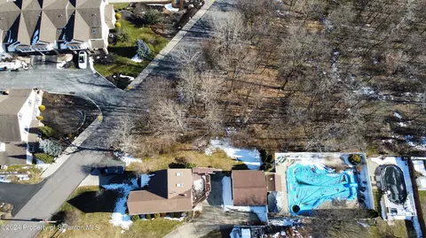 View/Area - 515 Lenape St, Old Forge, PA 18518 photo 1 of 2
