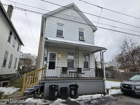 42 Oneill Ave, Wilkes-barre, PA 18702