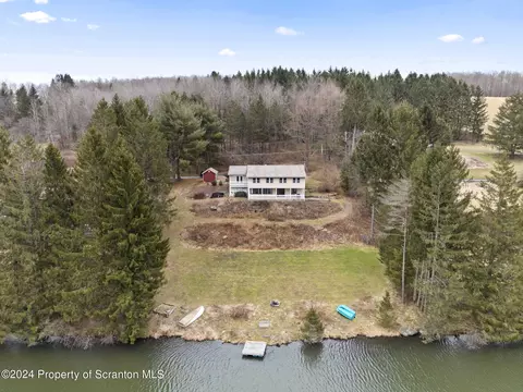 91 Loomis Rd, Montrose, PA 18801