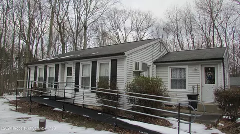 518 Birch Dr, Wapwallopen, PA 18660