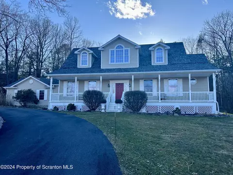 514 Brace Rd, Dallas, PA 18612