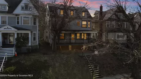 916 Quincy Ave, Scranton, PA 18510