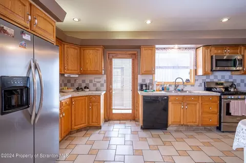 Kitchen - 653 E Pine St, Olyphant, PA 18447 photo 2 of 5