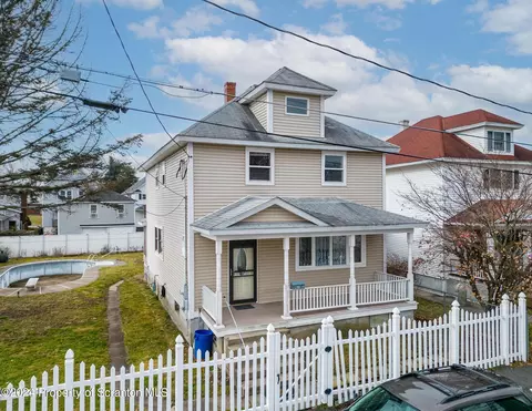 653 E Pine St, Olyphant, PA 18447