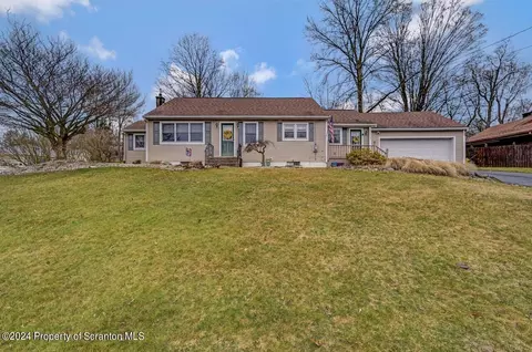 213 Sunnyside, South Abington, PA 18411