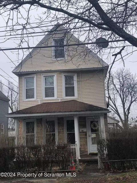 1412 Pine St, Scranton, PA 18510