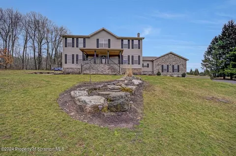 35 Hughes Rd, Spring Brook, PA 18444