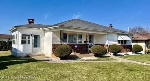 506 E Mcclure Ave, Old Forge, PA 18518