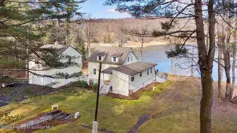 199 S Lake Rd, Friendsville, PA 18818