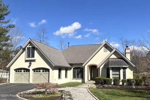 1500 Abington Rd, North Abington, PA 18414