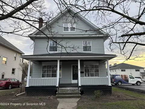 37 E Bennett St, Kingston, PA 18704