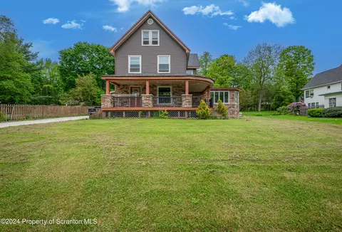 118 Weatherby St, Dalton, PA 18414